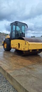 Cilindru compactor pentru sol Caterpillar CS-573E
